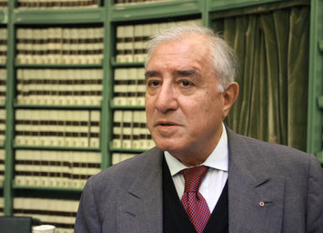 Marcello Dell' Utri è considerato il piu' grande collezionista di libri antichi in Italia