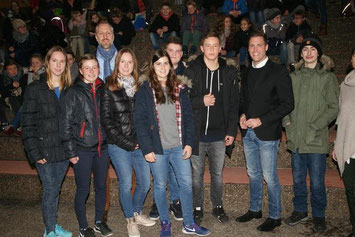 Manuel Hagel (2. von rechts) hat die Realschule Erbach besucht. SZ- (Foto: kurt efinger)