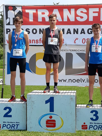 Markus Reißelhuber bei der Siegerehrung der U 16 Landesmeisterschaften in St. Pölten (Foto: Maria Reißelhuber)