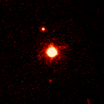 Entdeckungsbild von Namaka (unten) mit Haumea (mitte) und Hiʻiaka (oben) am Keck-Observatorium auf Hawaii.