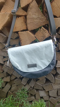 City . Round . Bag . Streifen