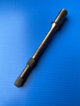 457319 Arbre de commande de pompe à eau et dynamo (11D).
