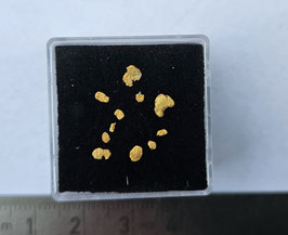 Kleine Schweizer Goldflitter 0.16 gramm Goldach b. St Gallen