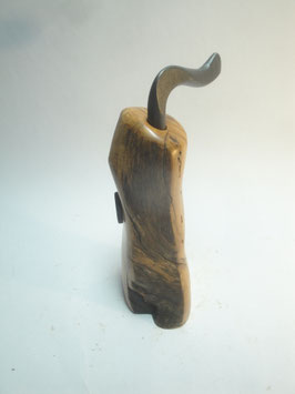 Pfeffermühle aus Olivenholz mit handgeschmiedeter Kurbel