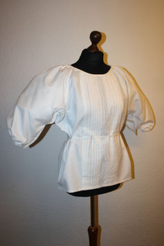 Kurzarm Bluse 28