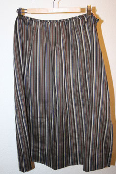 Trachtenschürze aus Seide occ. Nr. 482