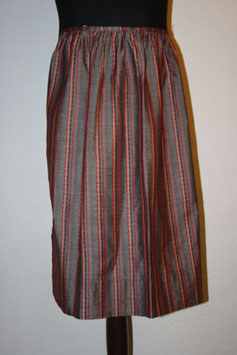 Trachtenschürze aus Seide occ. Nr. 544