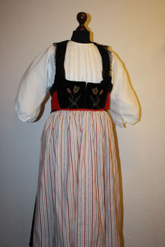 Brinzer Sonntags Tracht BZ 35