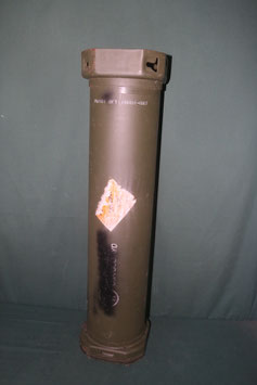 155mm 榴弾砲 M231 モジュール装薬用  ケース 中古 フタ欠品