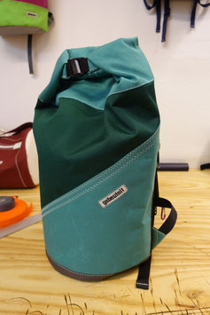 Drahtesel inkl. Reißverschluss-Ecktasche grün