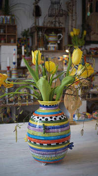 bauchige hohe Vase mit Krönchen;))
