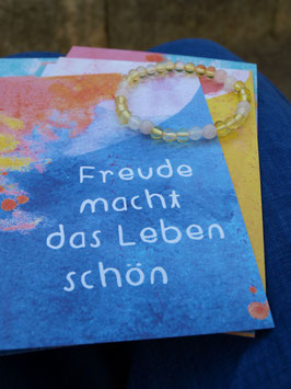 Bernsteinarmband für Kinder mit Zitronenbernstein, Achat und Rosenquarz. "FREUDE MACHT DAS LEBEN SCHÖN."