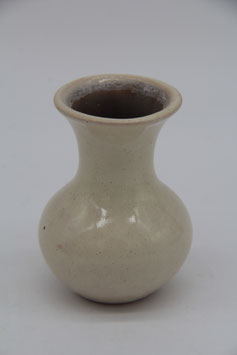 Haldensleben DDR kleine Keramikvase Blumenvase beige sand 8104