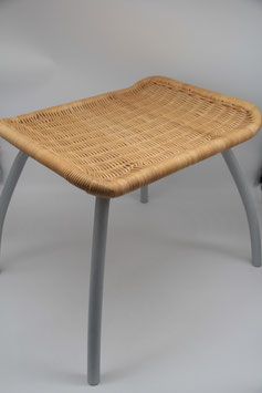 Rattanhocker Fußhocker Stuhl geflochten Metall retro Design Schemel beige grau