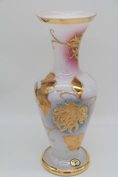 große weiße Bohemia Crystalex Vase Goldverzierungen floral Blumen Handmade