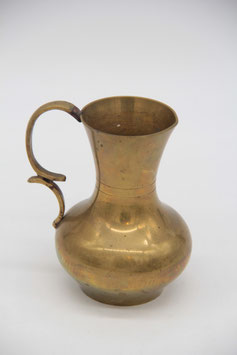 kleiner Messing Krug Vase mit Henkel Metall altgold