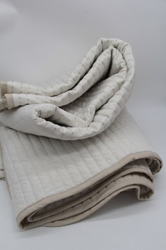 IKEA Karit Tagesdecke taupe creme Bettdecke 280x180cm schlicht gesteppt