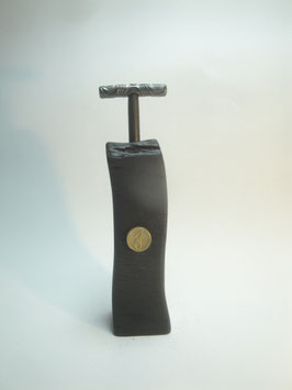 Pfeffermühle aus Mooreiche mit Kurbel