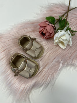 Nieuw! Goudkleurige sandalen maat 19