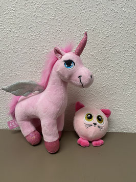 Poes en Unicorn samen op avontuur