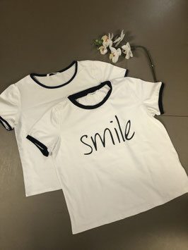 2 gave shirts van Shein in maat 152/158