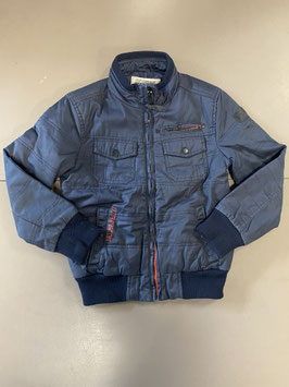 Stoere jongensjas van C&A maat 140
