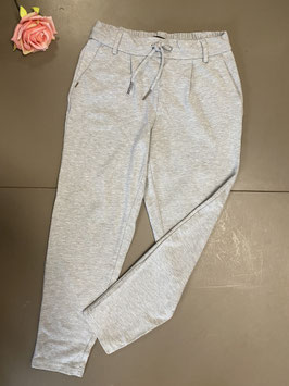 Grijze trainingsbroek van Only maat XS/L 34