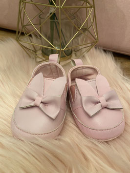 Nieuw! Roze instappers met strik in maat 18