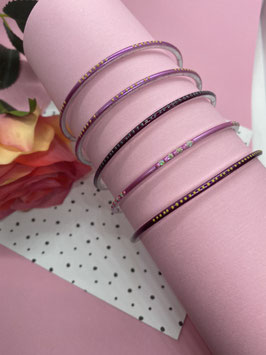 Vijf leuke paarse armbanden