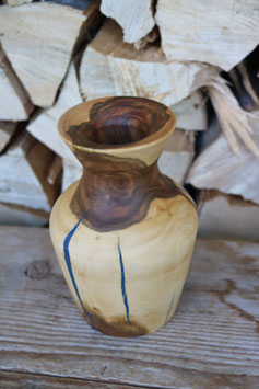 Vase aus Zwetschgenholz