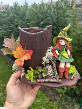 Pot à crayons vert sorcière