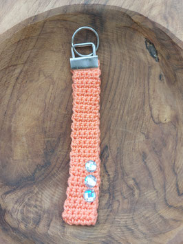 gehäkelter Schlüsselanhänger/Taschenbaumler in apricot
