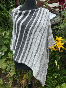 KÄFFCHEN-ZEIT Strickset Leuchtturm-Poncho mit Flausch 4-fädig 1225m