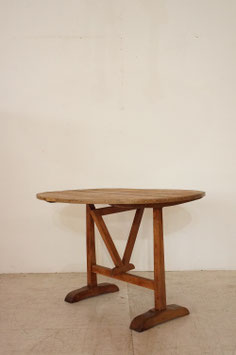 Round Table