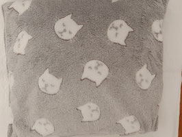 Thermokissen graue weisse Katzenköpfe