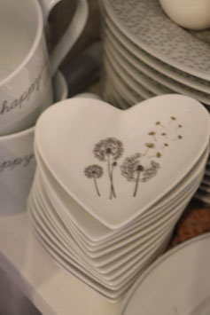 Krasilnikoff Heart tray Pusteblume