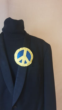 Brooch PEACE, checked