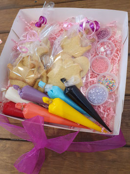 Kit para decorar galletas y ramillete de globos