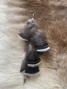 Boucle d'oreille unique marron 3