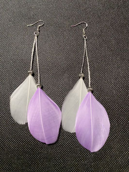 Paire de boucles blanche et violette