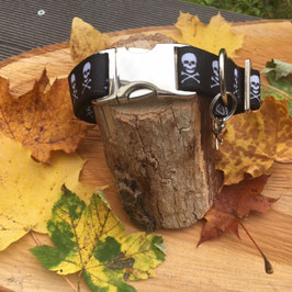 Hundehalsband "Totenkopf "