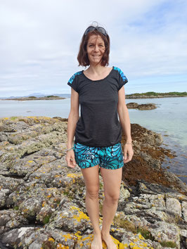 Short femme motif au choix