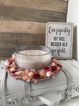Trochenblumenkranz mit Kerze rosa
