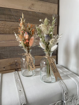 Trockenblumensträussli in Vase