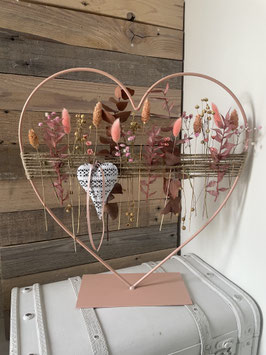grosses Herz mit Standfuss -Schnurgeflecht peach