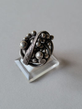 B.3 - Bague "perle d'eau"