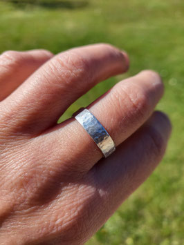 Bandring – Dein nachhaltiger Begleiter aus recyceltem Silber