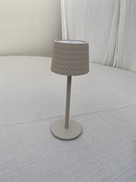 Touch-Lampe in Greige mit geometrischem Design