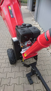 Holzhäcksler Jumbo HD-12 mit Benzinmotor