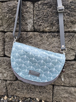 City . Round . BAG . Mint